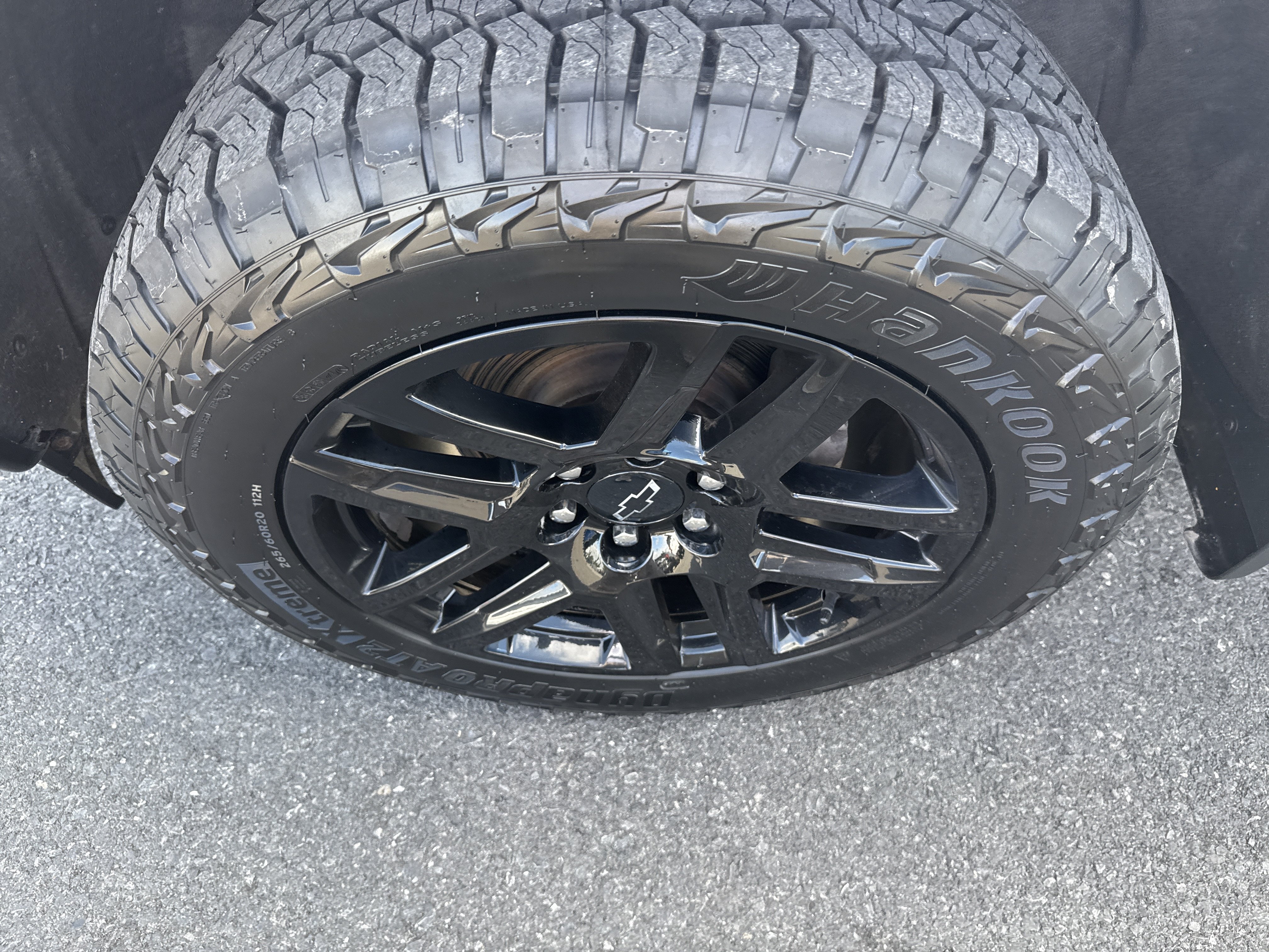 Used 2023 Chevrolet Silverado 1500 LT Trail Boss w/ LPO, Dark Essentials Package AWD/4WD image 10