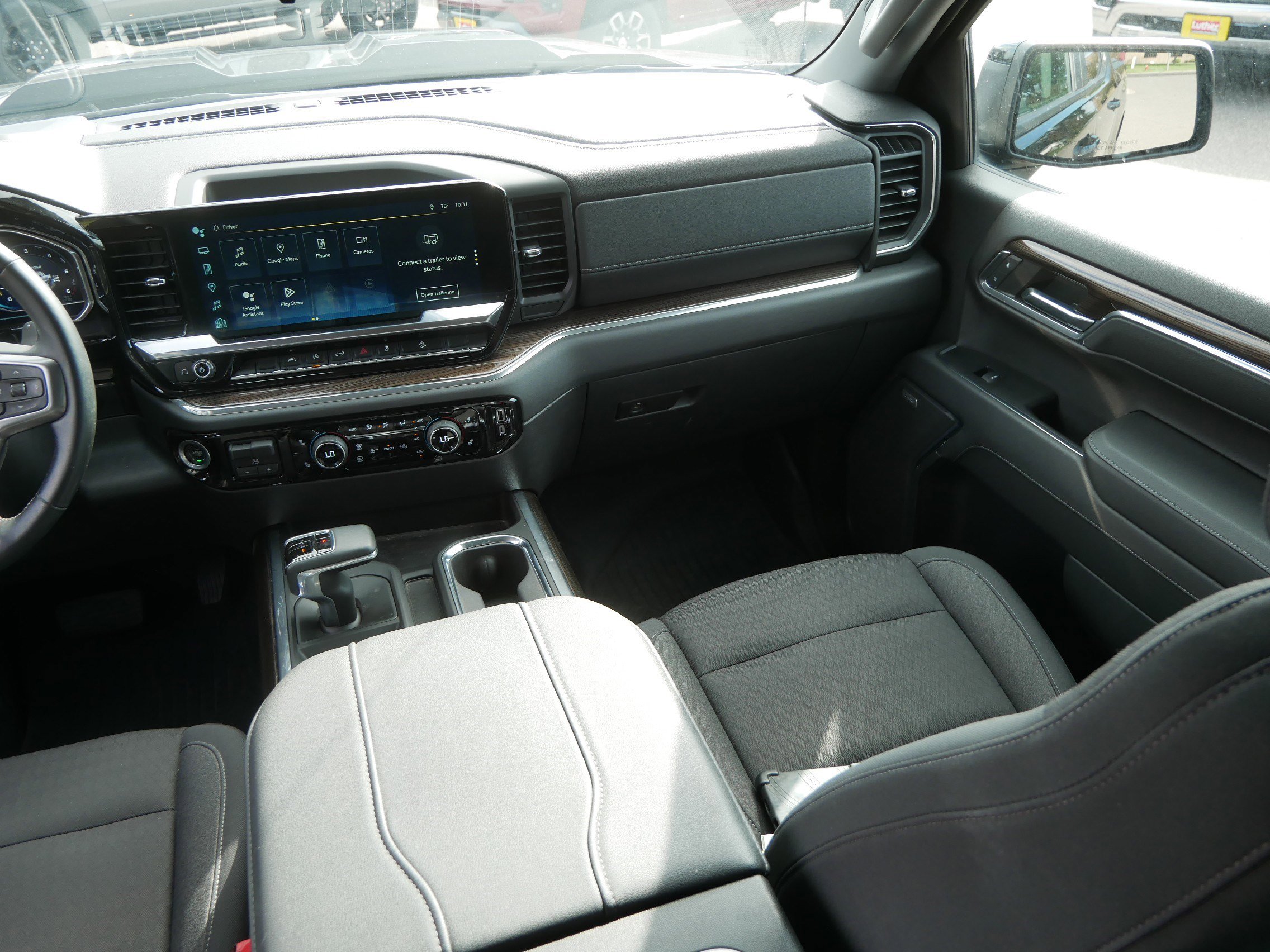 Used 2023 Chevrolet Silverado 1500 LT Trail Boss w/ Convenience Package II image 11