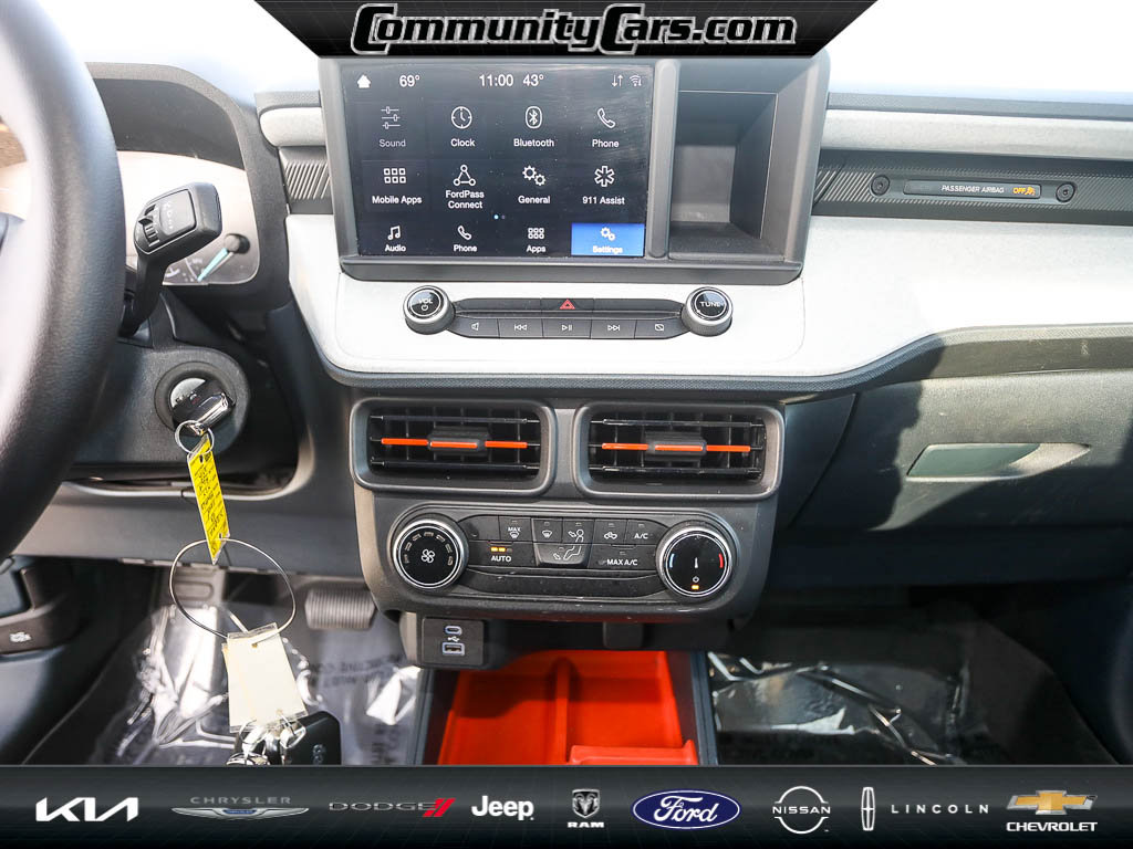 Used 2023 Ford Maverick XLT image 17