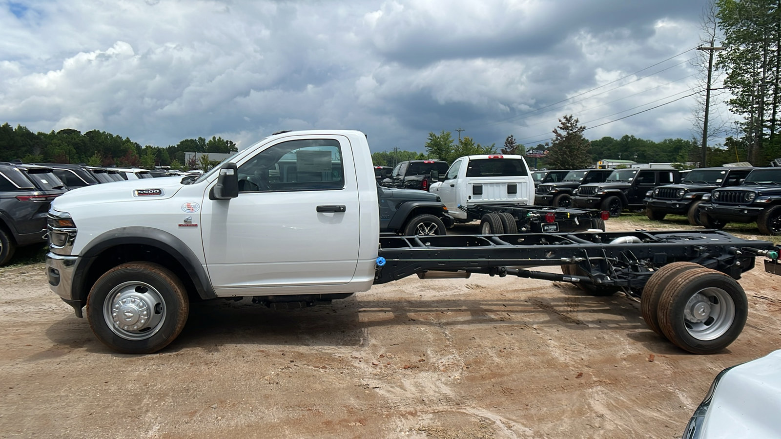New 2025 RAM 5500 Tradesman image 10