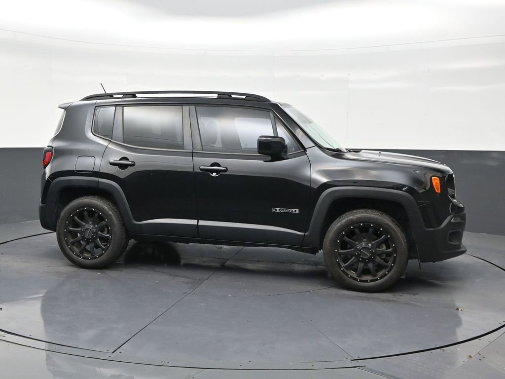 Used 2017 Jeep Renegade Latitude image 6