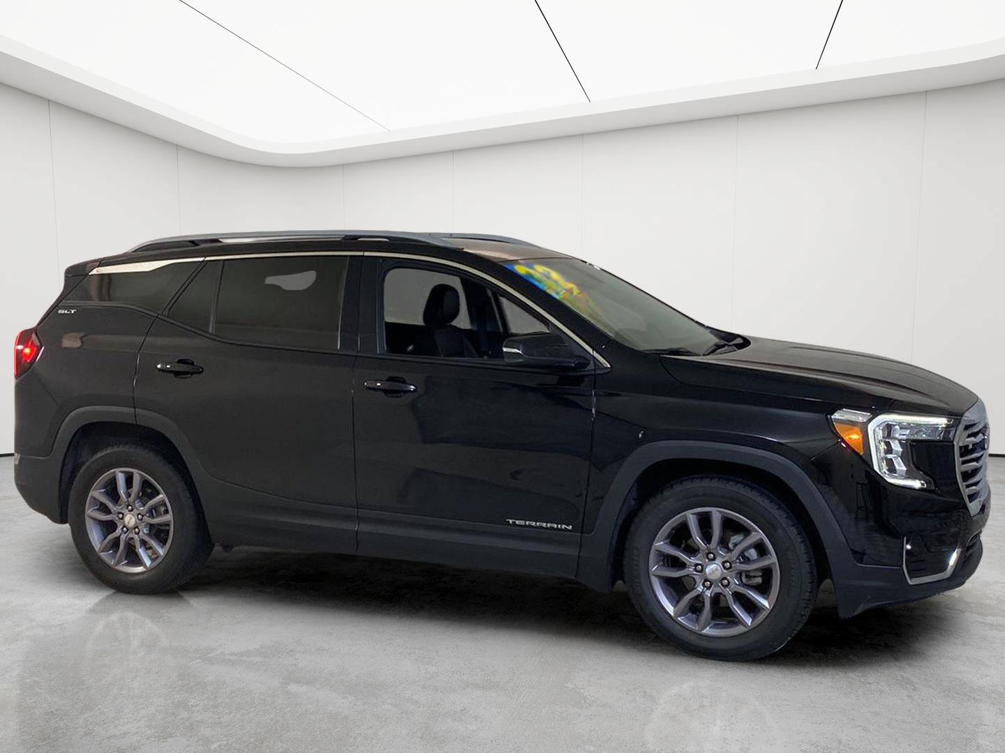 Certified 2023 GMC Terrain SLT w/ LPO, Floor Liner Package FWD image 19