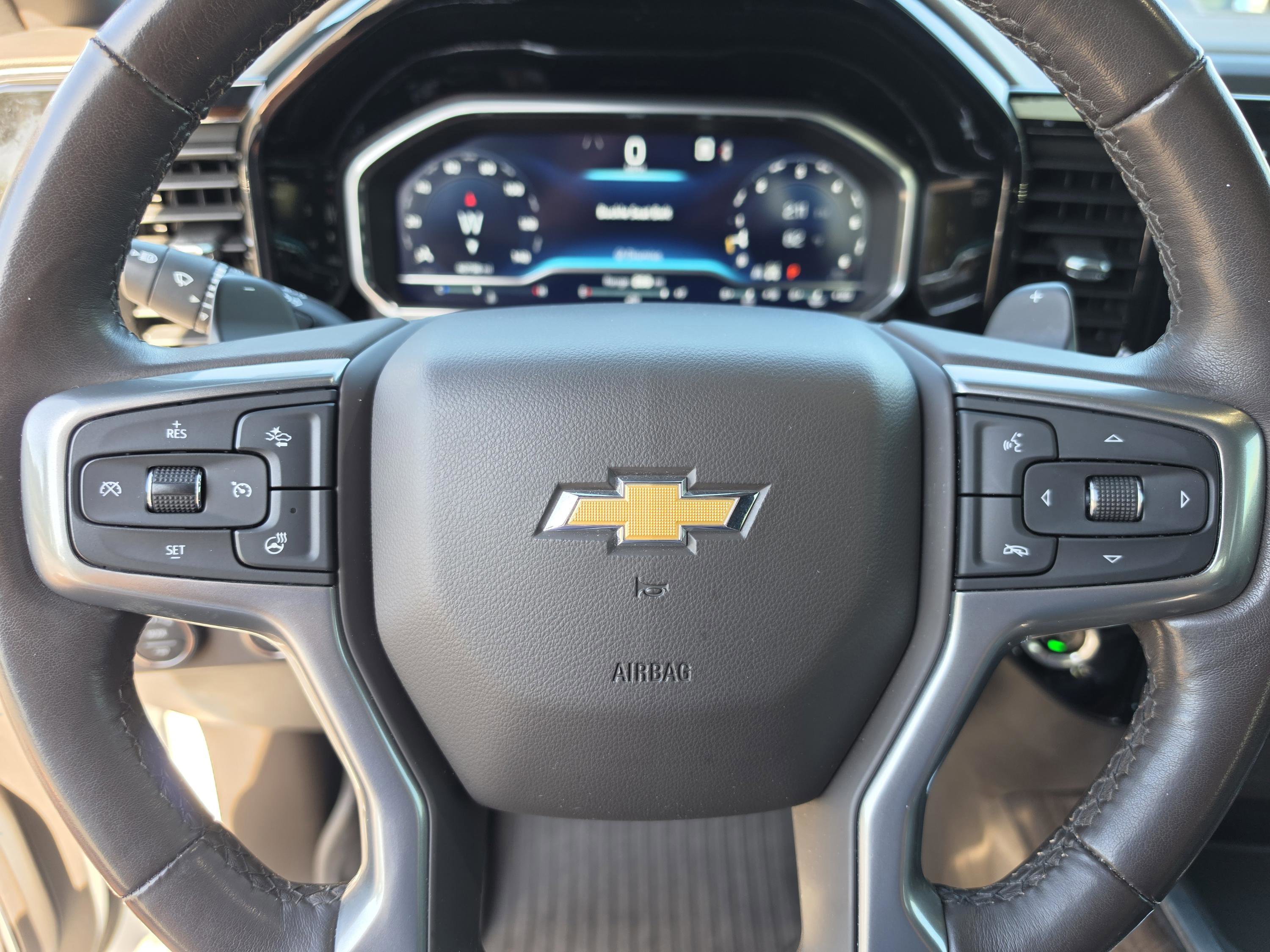 Used 2022 Chevrolet Silverado 1500 LTZ AWD/4WD image 33