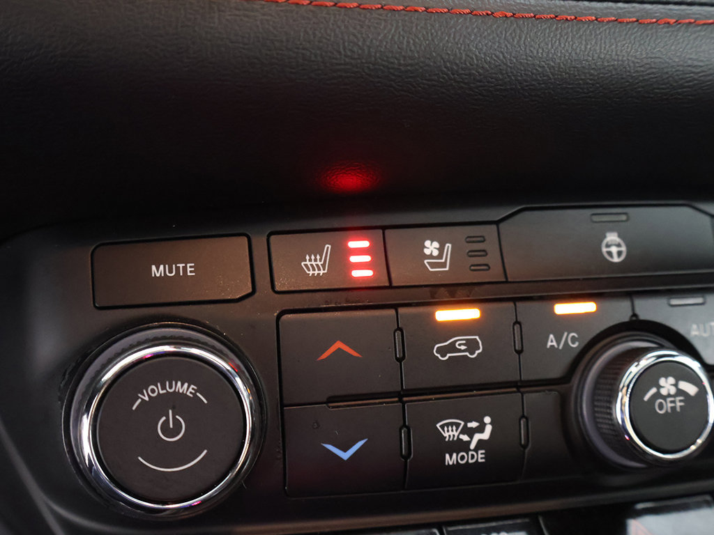 Used 2023 Dodge Durango GT AWD/4WD image 53