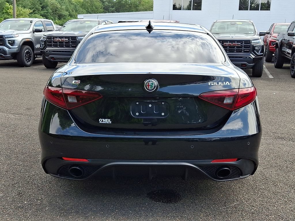 Used 2021 Alfa Romeo Giulia Ti Sport RWD image 5
