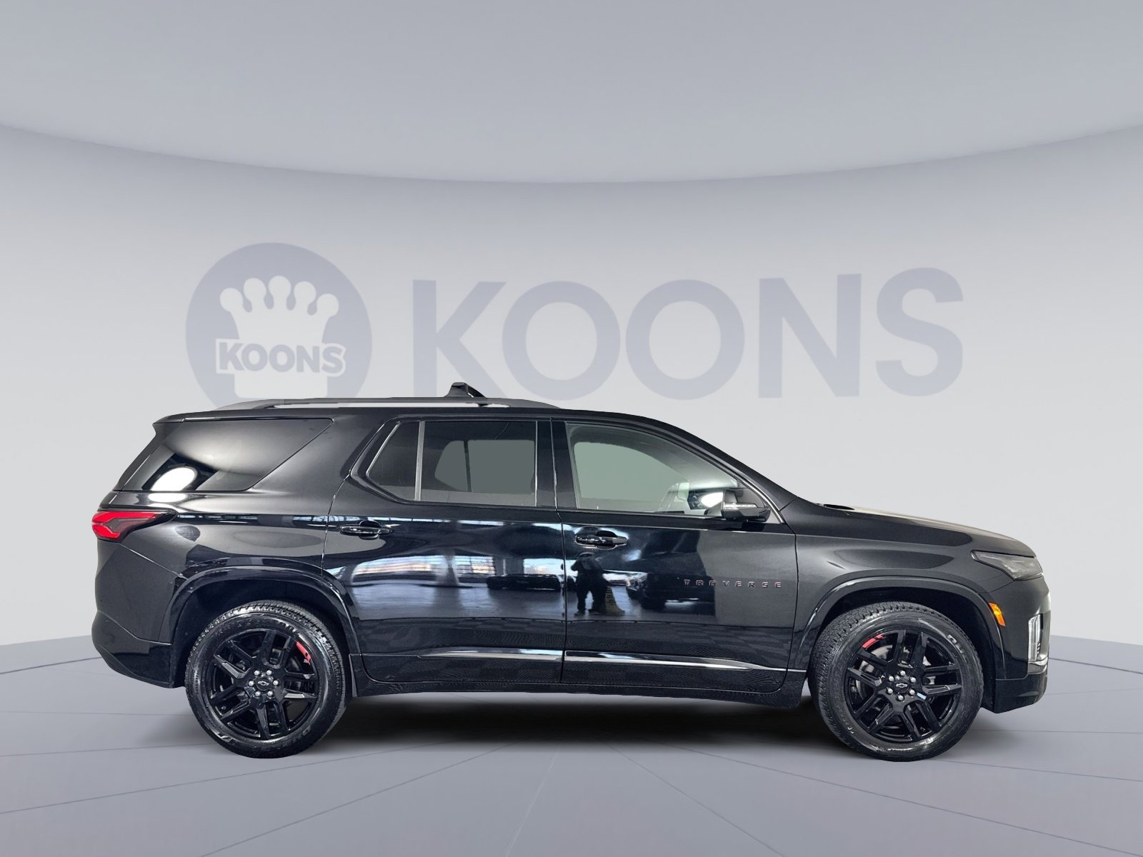 Used 2022 Chevrolet Traverse Premier w/ Redline Edition image 8