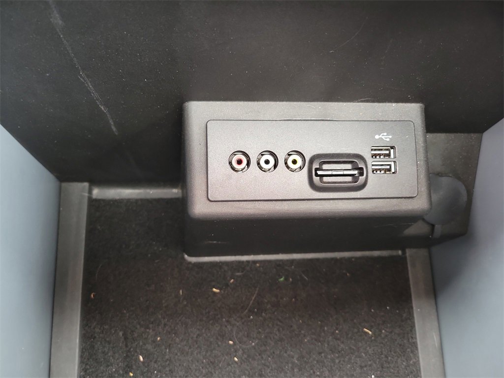 Used 2013 Ford F150 Lariat w/ Luxury Equipment Group image 38