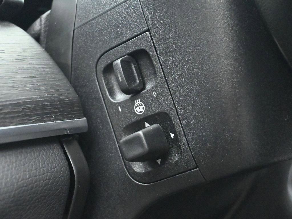 Used 2022 Mercedes-Benz GLS 450 4MATIC image 30