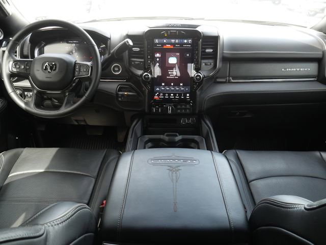 Used 2024 RAM 3500 Limited AWD/4WD image 9