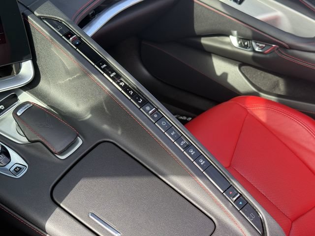 Used 2023 Chevrolet Corvette Stingray Convertible w/ 1LT RWD image 31