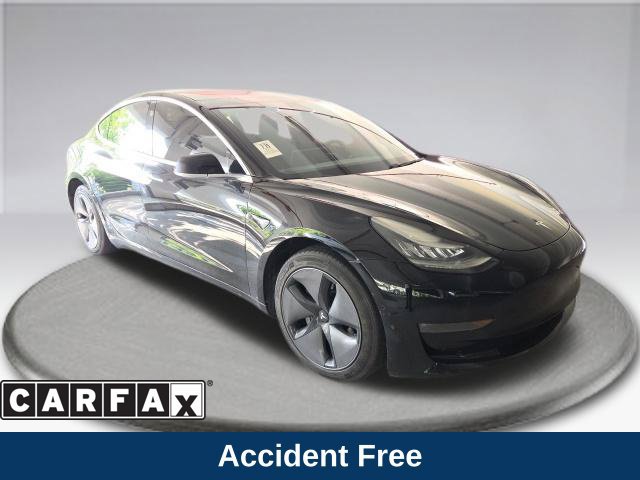 Used 2018 Tesla Model 3 Mid Range RWD image 2