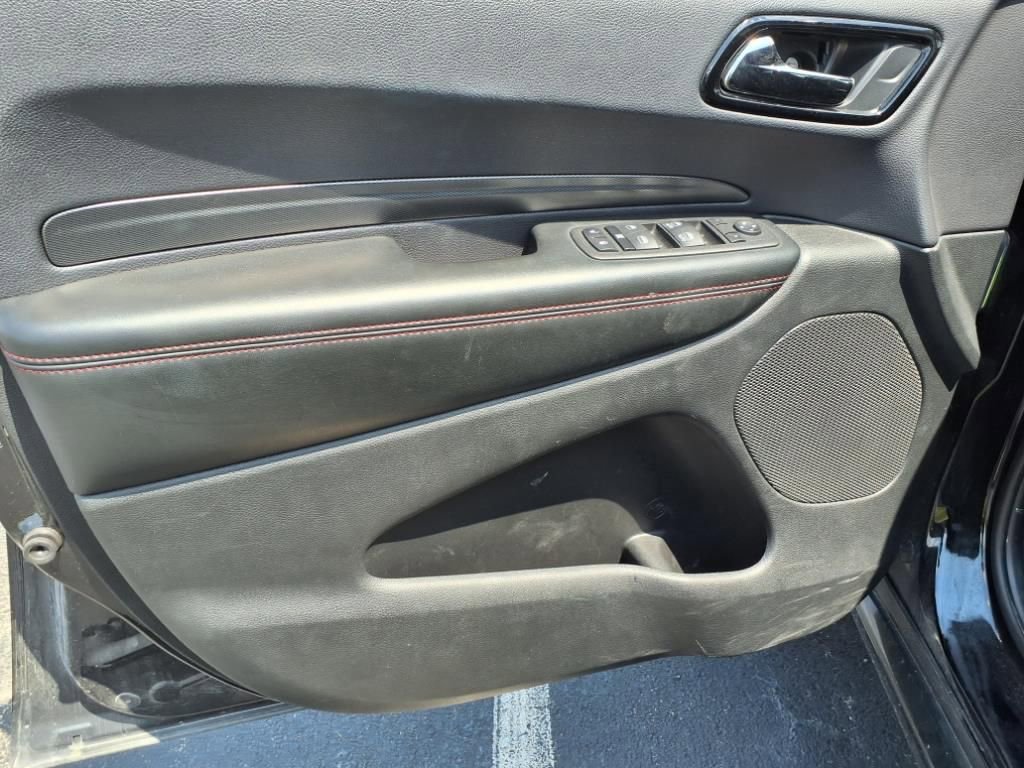 Used 2023 Dodge Durango GT image 13