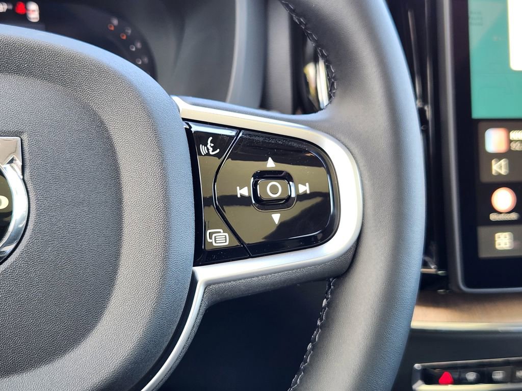 New 2026 Volvo XC60 B5 Plus w/ Protection Package Premier image 19