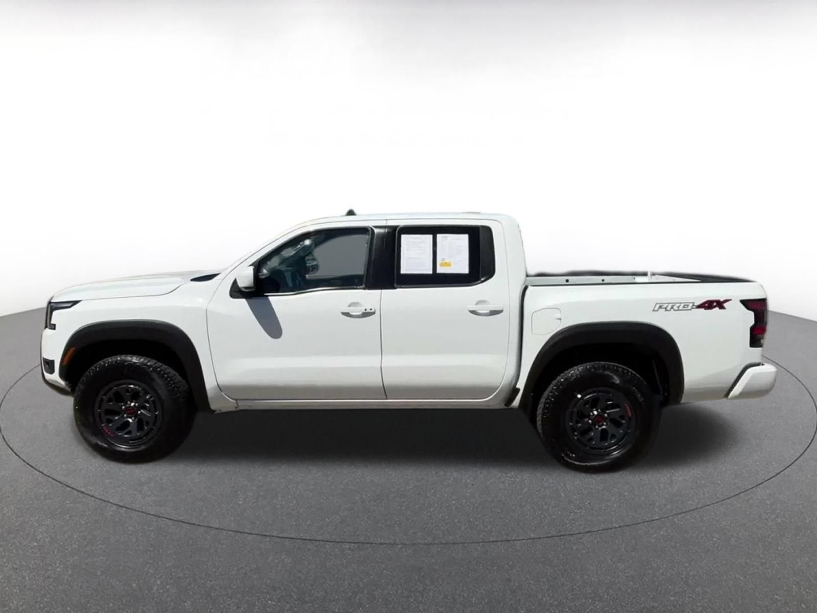 Used 2026 Nissan Frontier PRO-4X AWD/4WD image 7