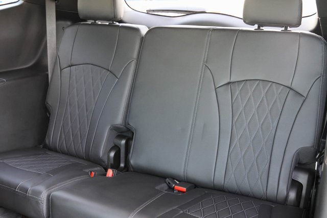 Used 2022 Buick Enclave Avenir w/ Avenir Technology Package image 17