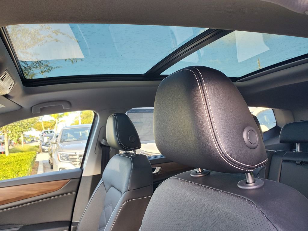 New 2026 Volkswagen Atlas SE image 8