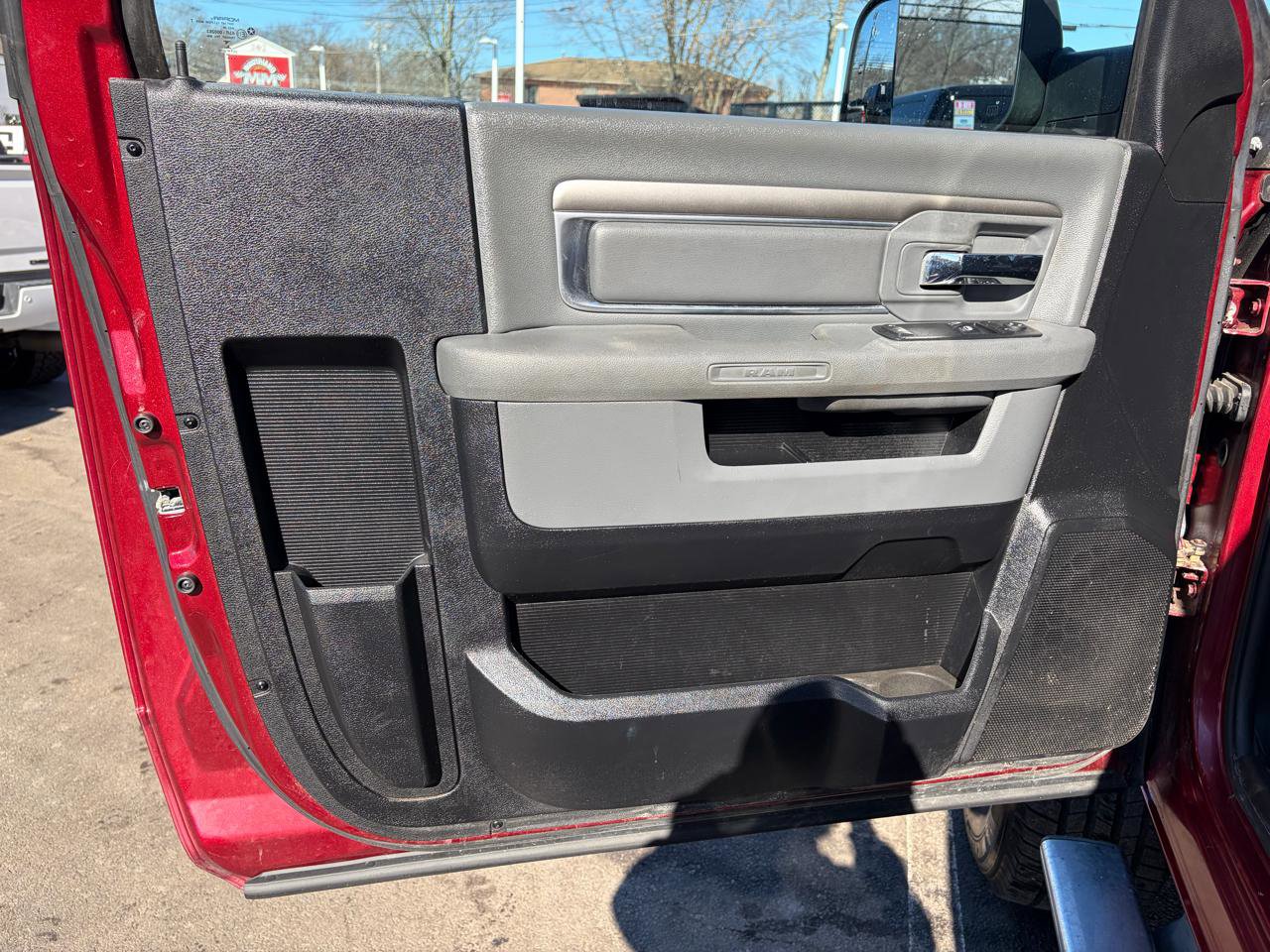 Used 2015 RAM 2500 SLT image 22