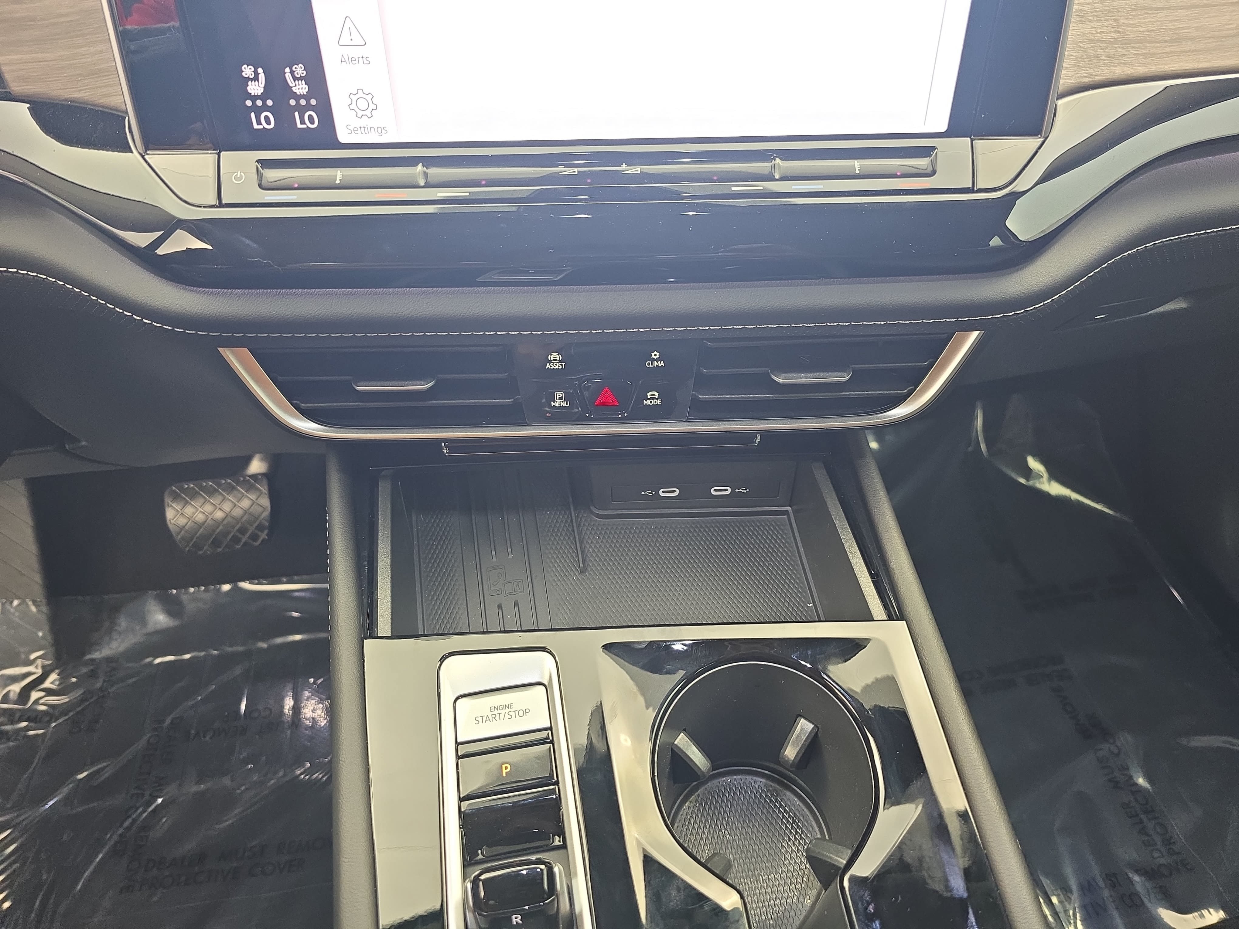 Used 2026 Volkswagen Atlas SEL AWD/4WD image 26