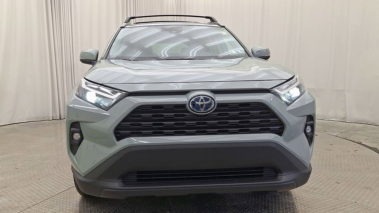Certified 2022 Toyota RAV4 XLE Premium image 6