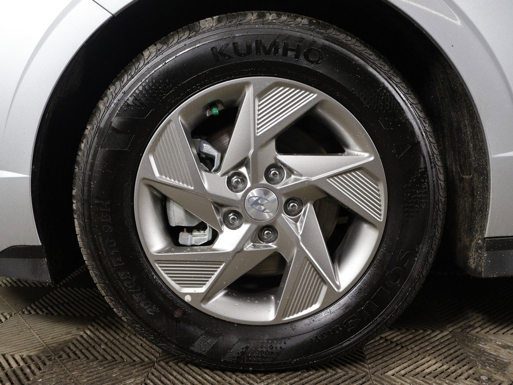 Used 2025 Hyundai Sonata SE image 16