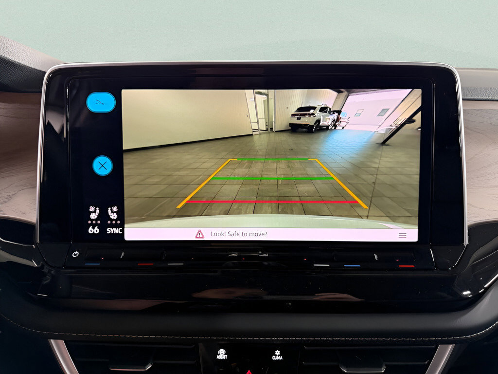 New 2026 Volkswagen Atlas SE image 16