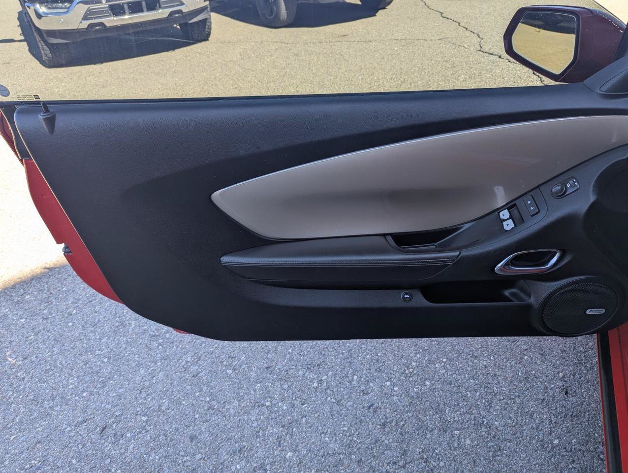 Used 2012 Chevrolet Camaro SS RWD image 9