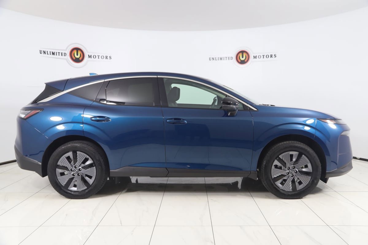 Used 2025 Nissan Murano SL AWD/4WD image 2