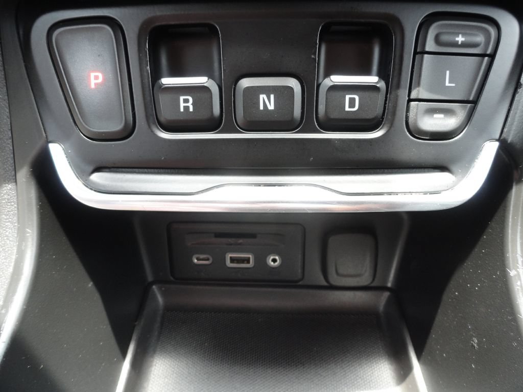 Used 2020 GMC Terrain SLT AWD/4WD image 24