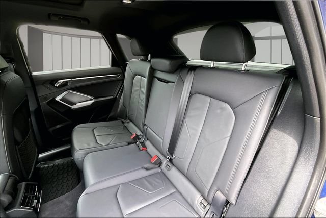 Used 2023 Audi Q3 2.0T Premium w/ Convenience Package AWD/4WD image 22