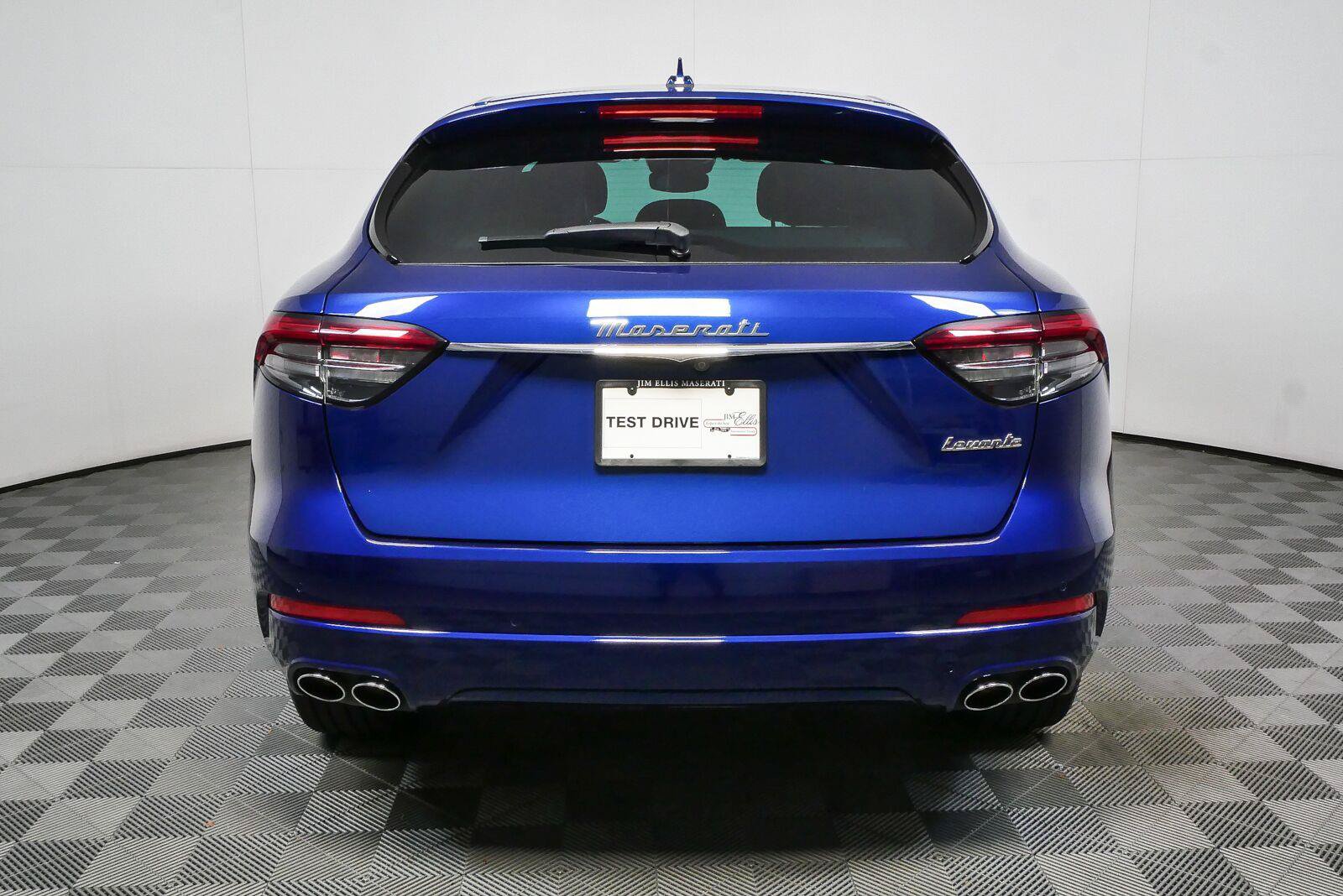 Used 2023 Maserati Levante GT AWD/4WD image 31