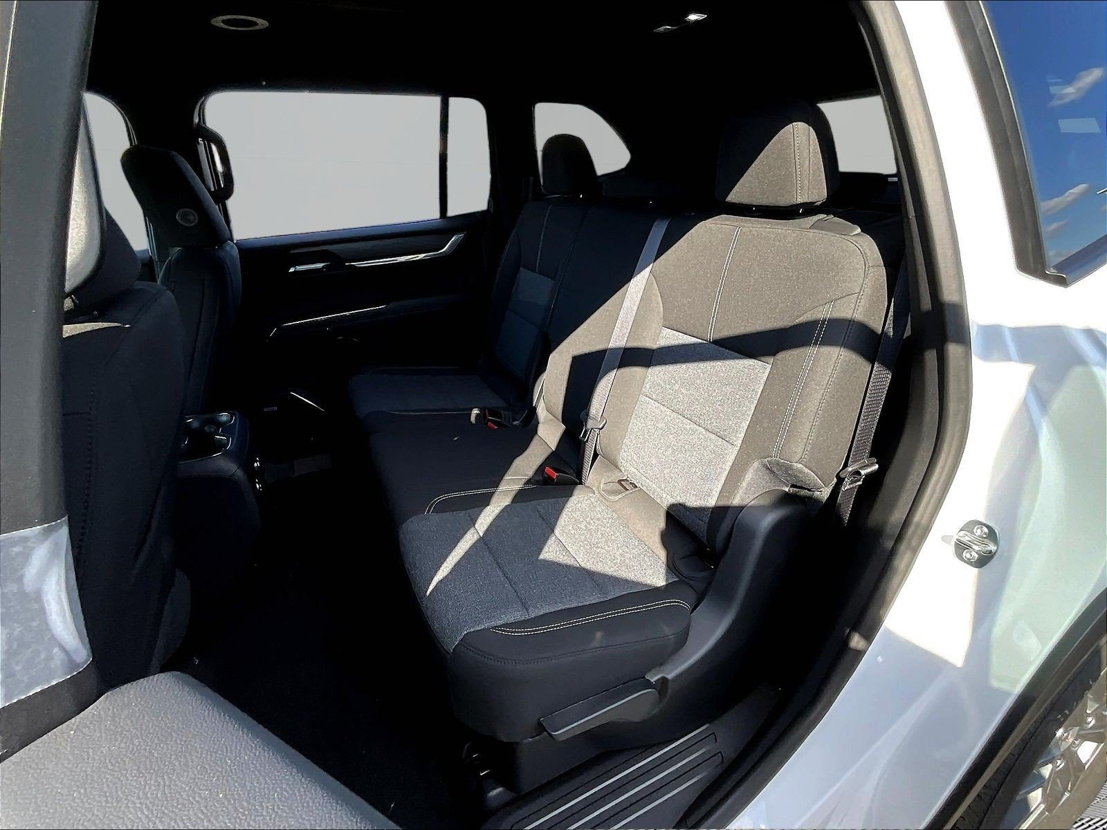 New 2026 GMC Acadia Elevation FWD image 17