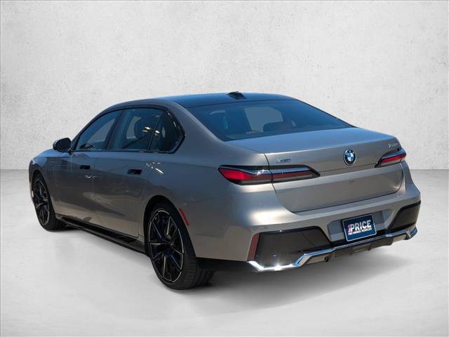 Used 2025 BMW 750e xDrive w/ Executive Package AWD/4WD image 8