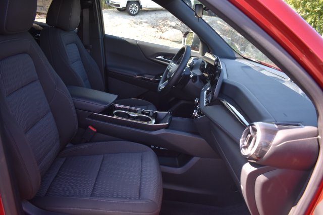New 2026 Chevrolet Equinox LT FWD image 14