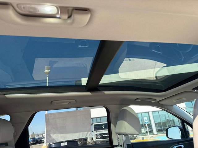 New 2025 Kia Sorento SX image 16