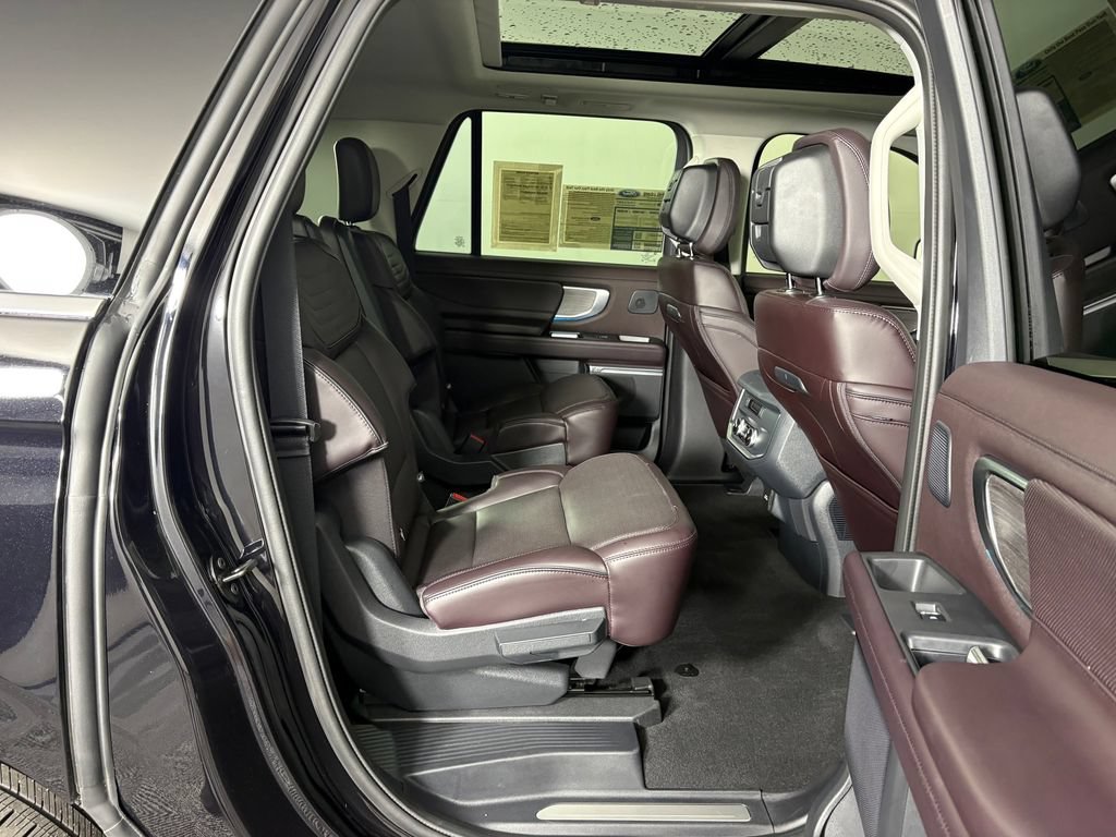 Certified 2026 Ford Expedition Max Platinum w/ Platinum Ultimate Package AWD/4WD image 39