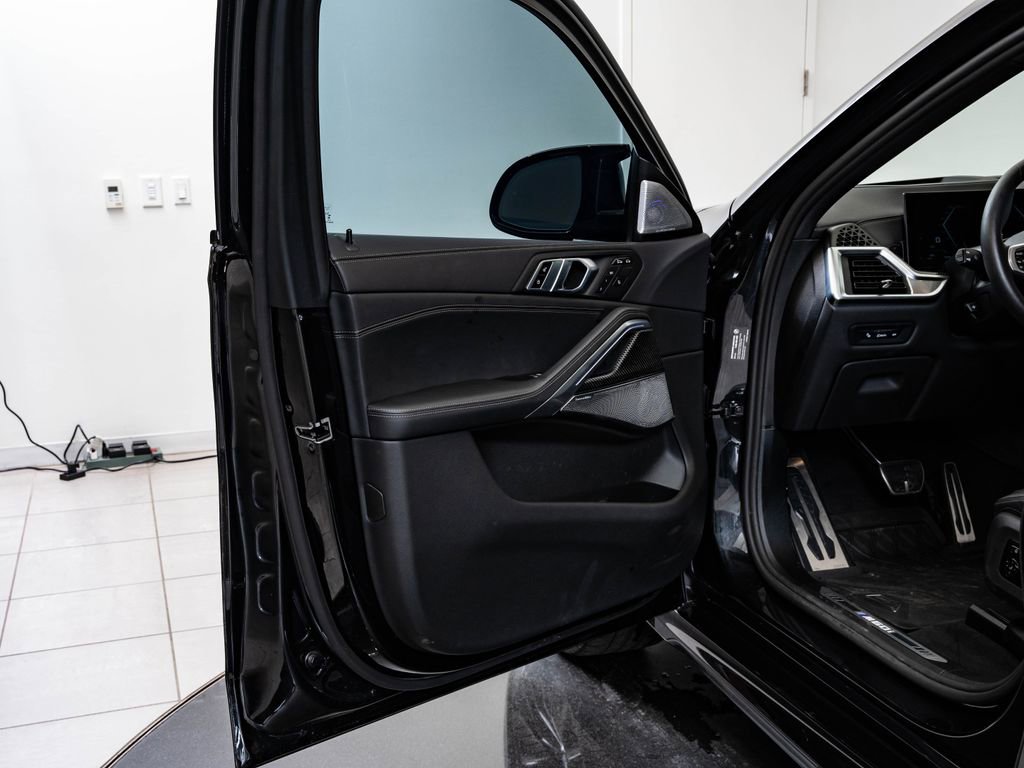 Used 2026 BMW X6 M60i AWD/4WD image 28