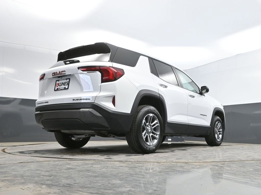 Used 2025 GMC Terrain Elevation AWD/4WD image 38