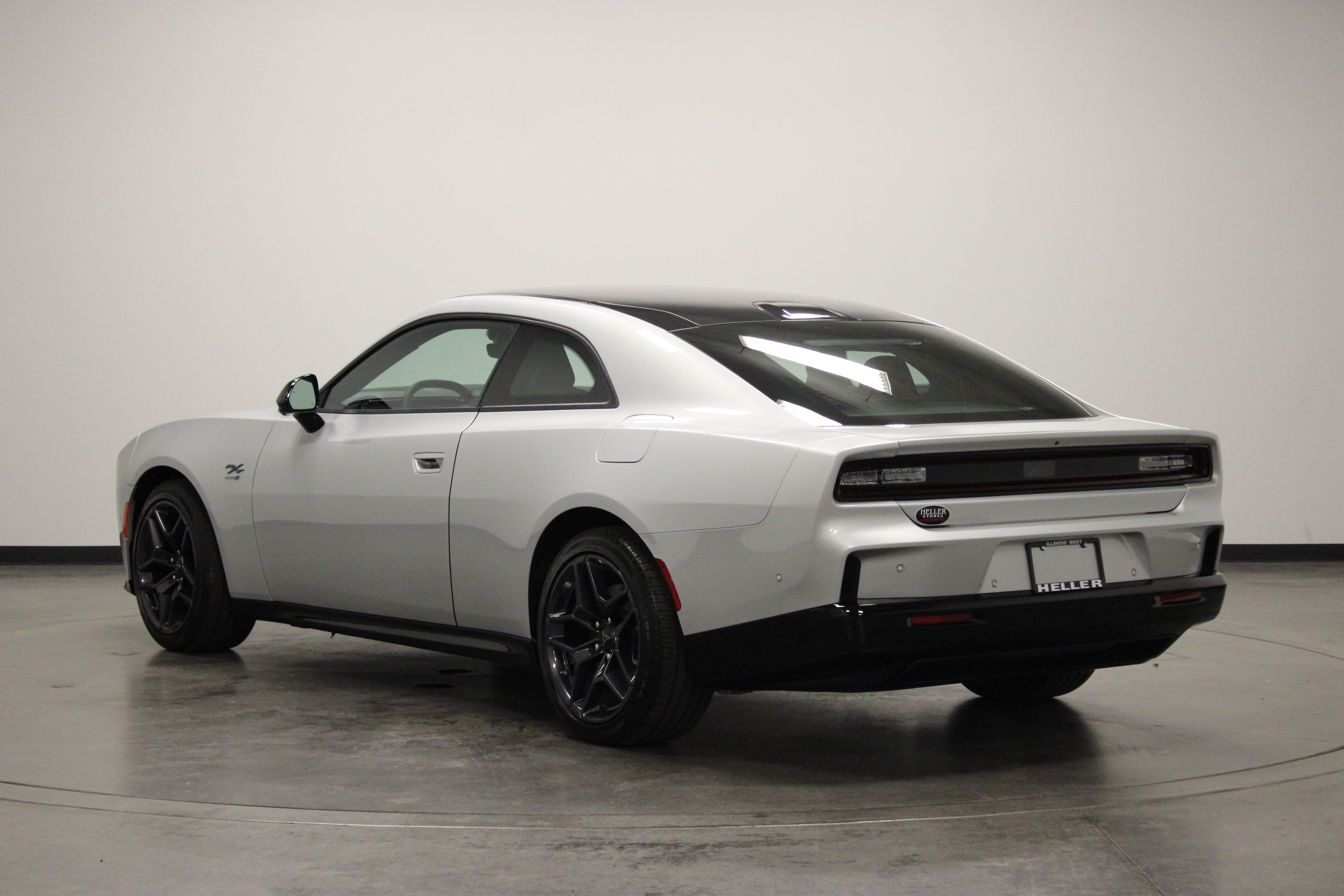 Used 2024 Dodge Charger Daytona R/T w/ Plus Group AWD/4WD image 6