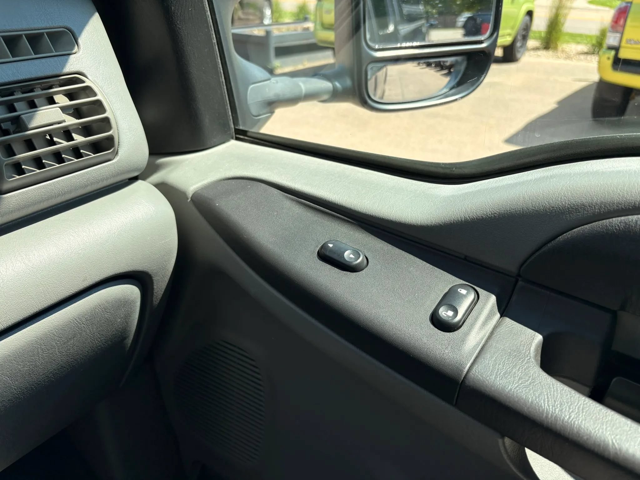 Used 2006 Ford F250 Lariat AWD/4WD image 24