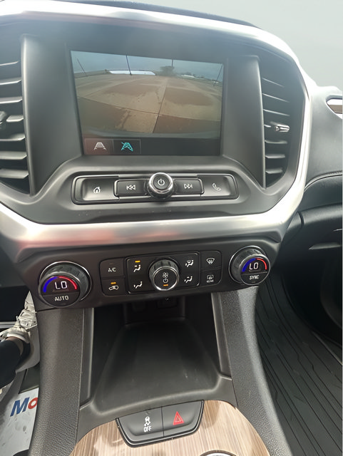 Used 2017 GMC Acadia SLE FWD image 18