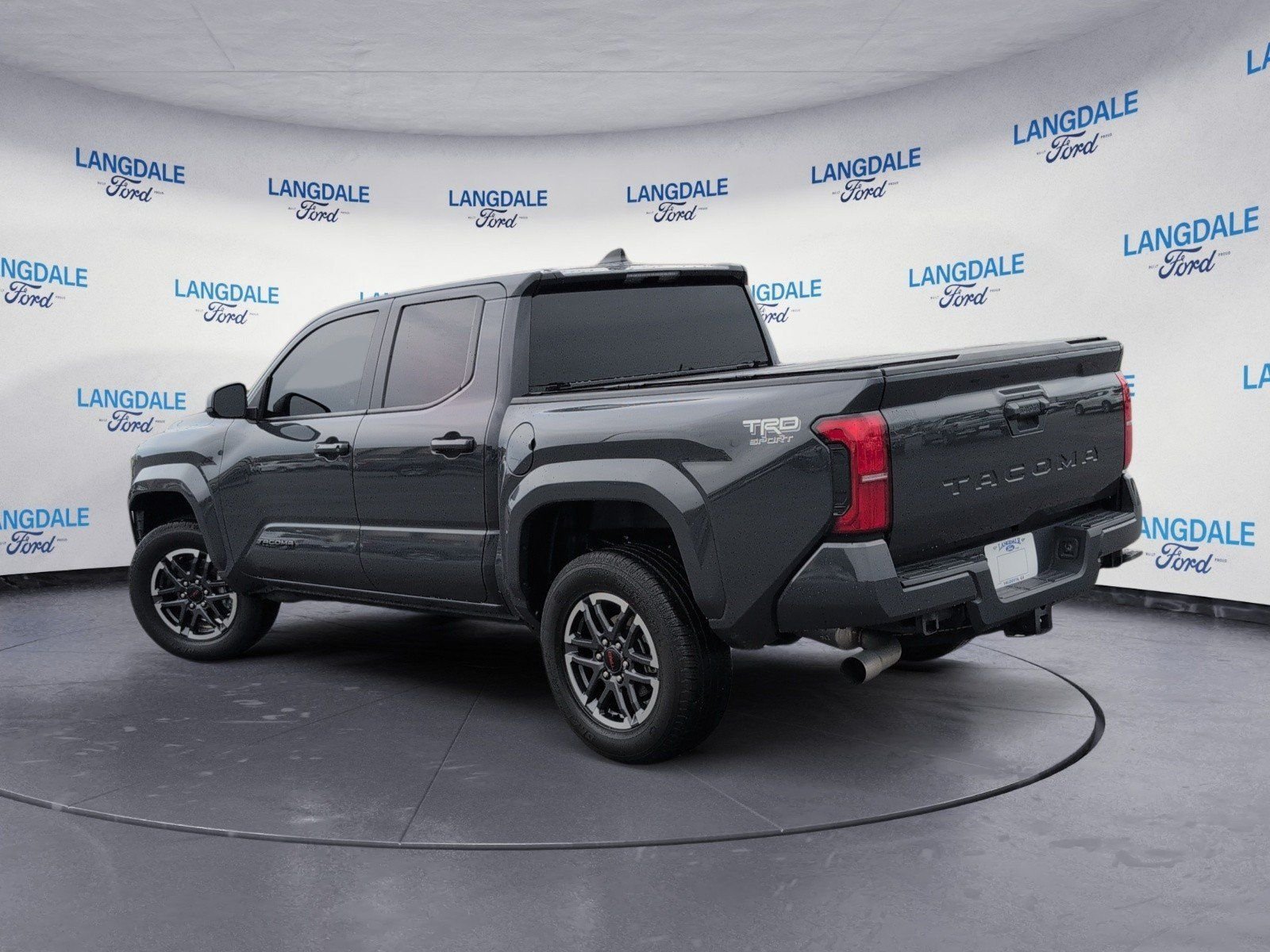 Used 2024 Toyota Tacoma TRD Sport RWD image 9