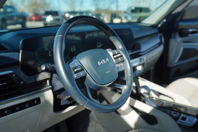 Used 2024 Kia Telluride EX w/ EX Captain's Chair Package image 29