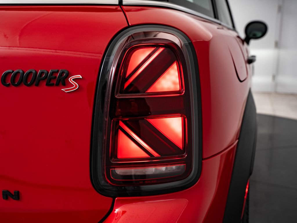 Used 2024 MINI Cooper Countryman S w/ Premium Package AWD/4WD image 9