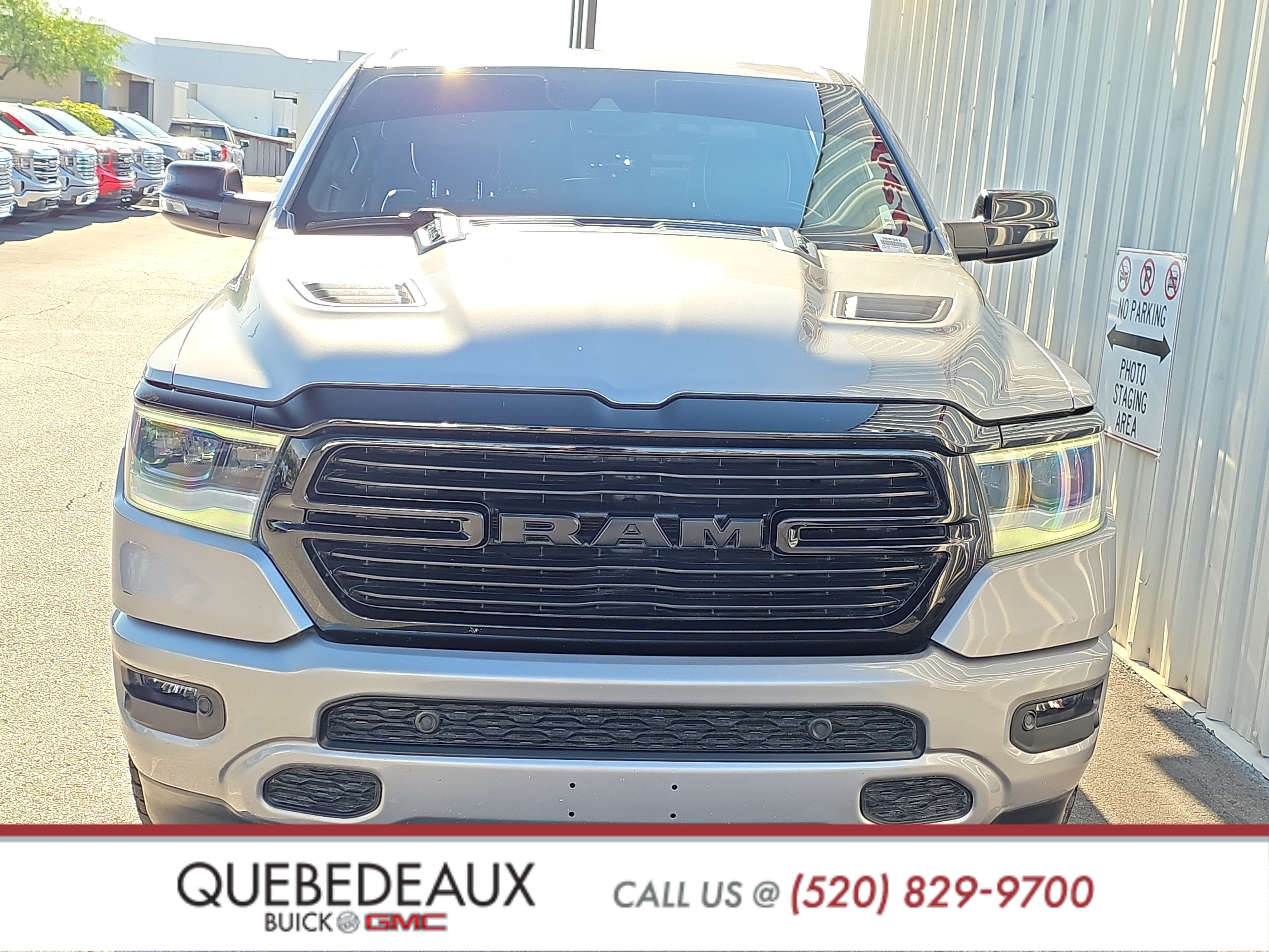 Used 2024 RAM 1500 Laramie AWD/4WD image 2
