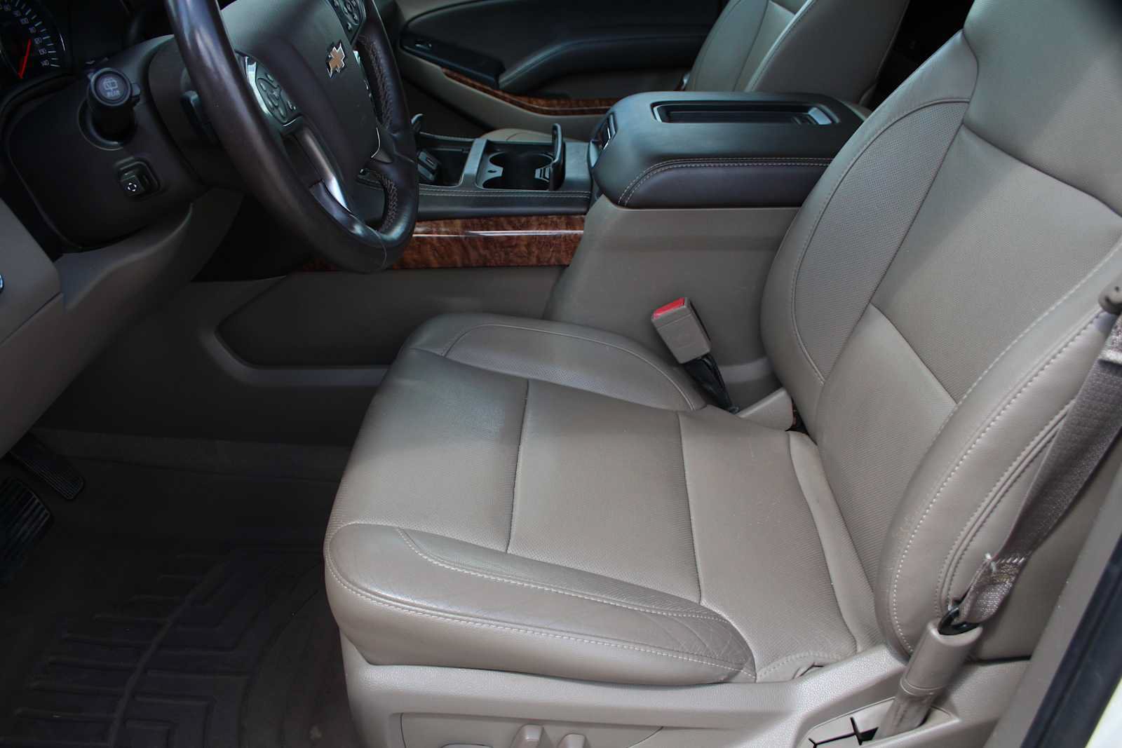 Used 2015 Chevrolet Suburban LTZ AWD/4WD image 26