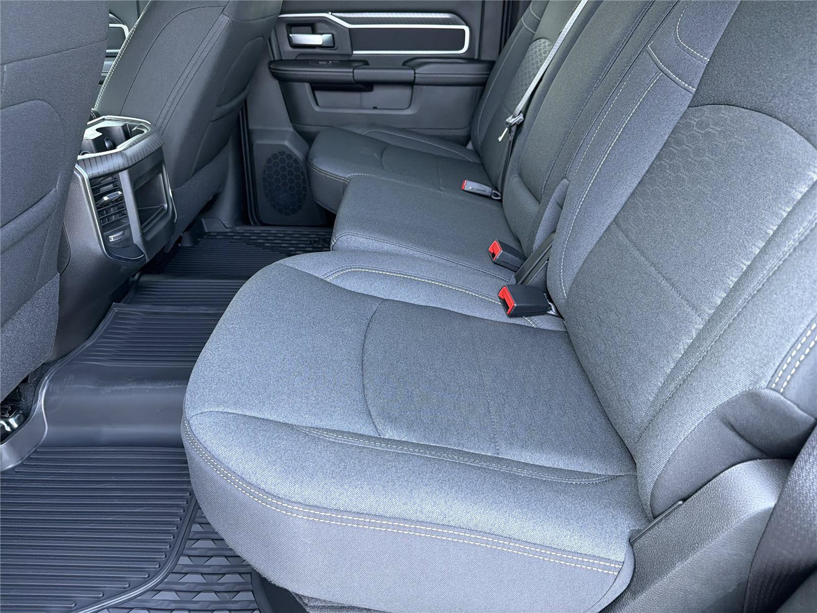 New 2026 RAM 2500 Big Horn AWD/4WD image 19