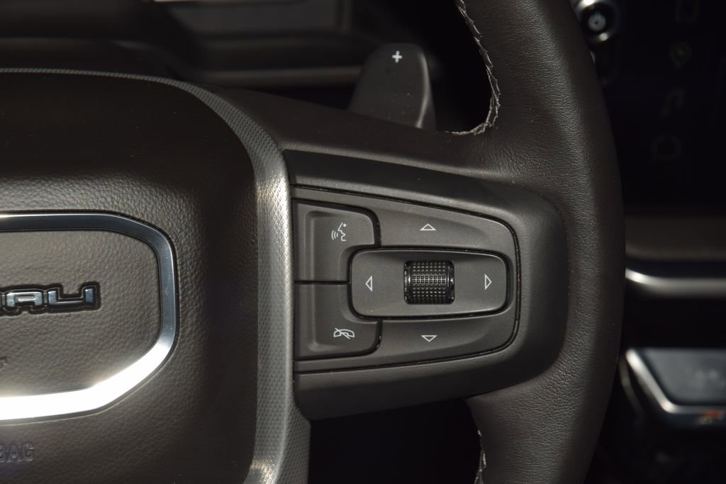 Used 2023 GMC Sierra 1500 Denali w/ Technology Package AWD/4WD image 41