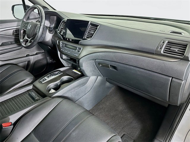 Used 2022 Honda Passport TrailSport image 32