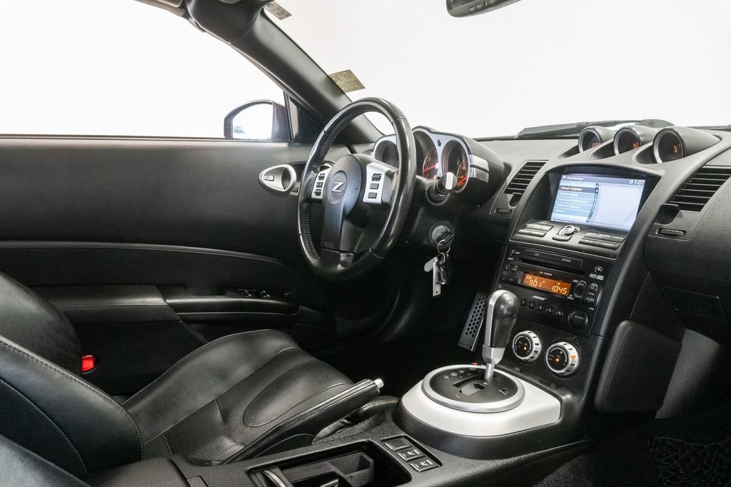Used 2006 Nissan 350Z Grand Touring RWD image 12
