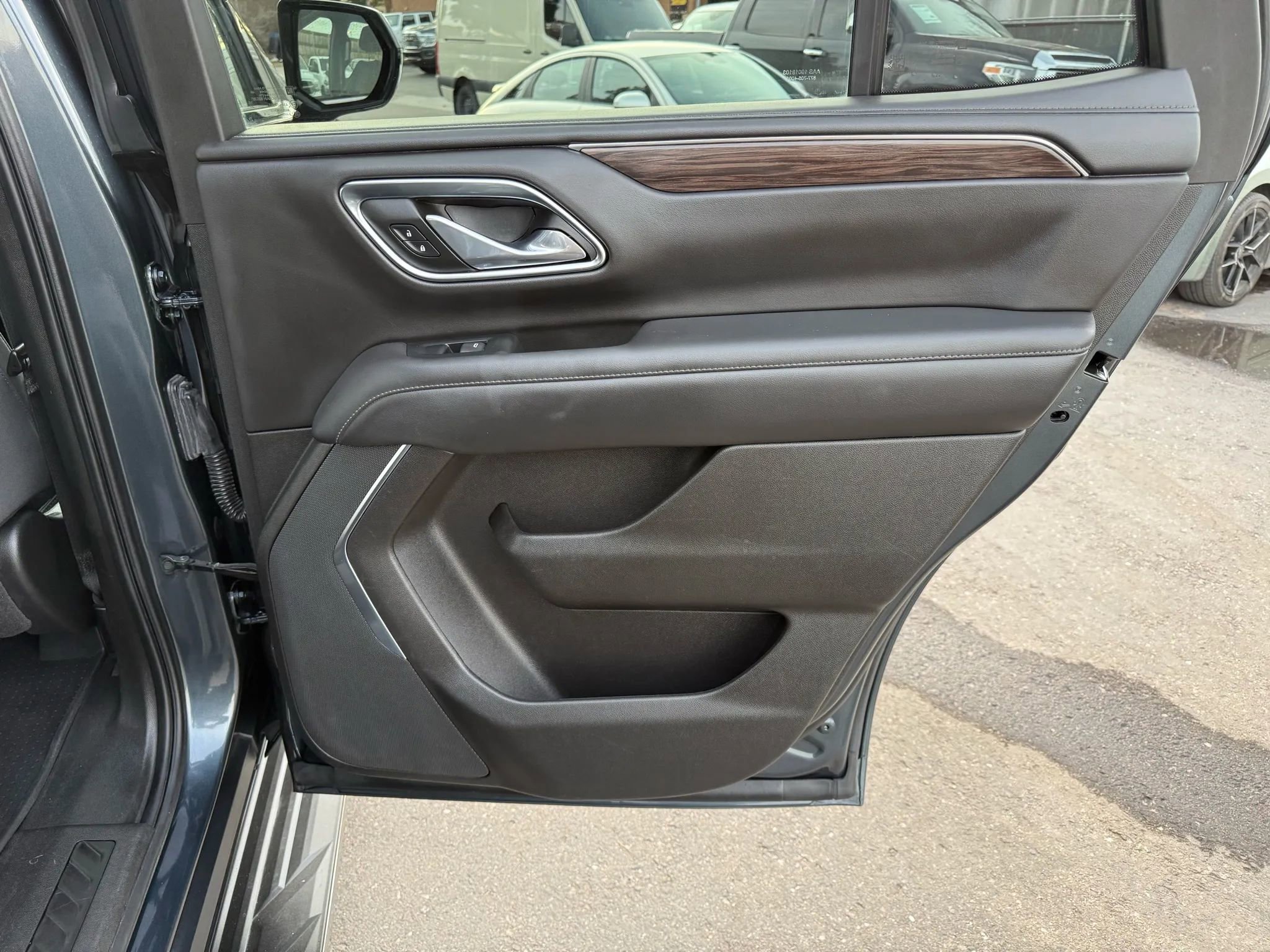 Used 2021 Chevrolet Tahoe LS image 35